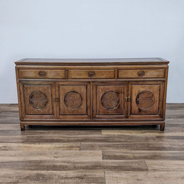 Reperch Long Life design sideboard with 3 drawers and 2 two-door cupboards closed, on wooden floor.
