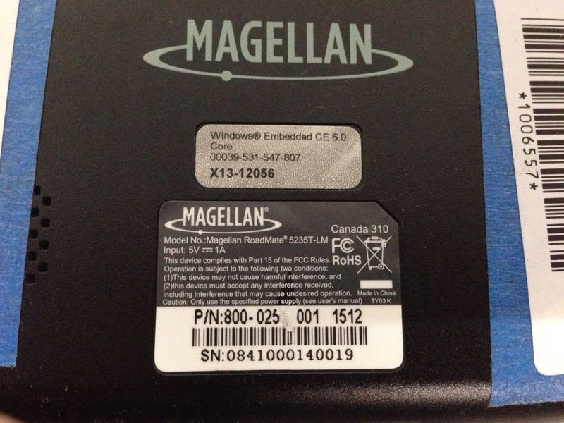 Magellan RoadMate 5235T-LM GPS