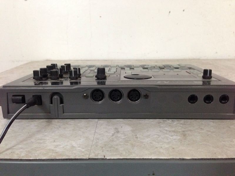 Korg ElecTribe EM-1 Music Production Station