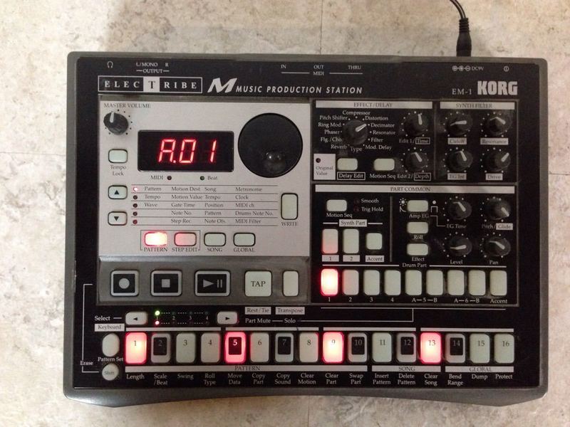 Korg ElecTribe EM-1 Music Production Station