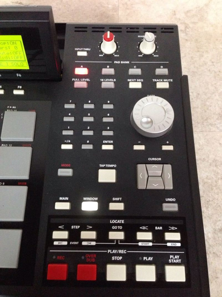 Akai Professional MPC2500 Music Production Center
