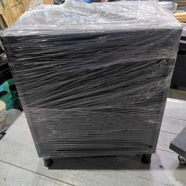 Certainly! However, it appears that no image or detailed description was provided in your message. Please upload the images or include the full description so that I can create accurate and relevant alt texts for your End Table item.