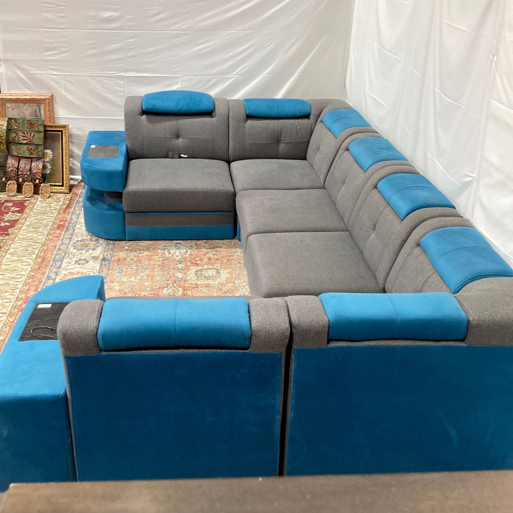 the couches are in a variety of colors and sizes.