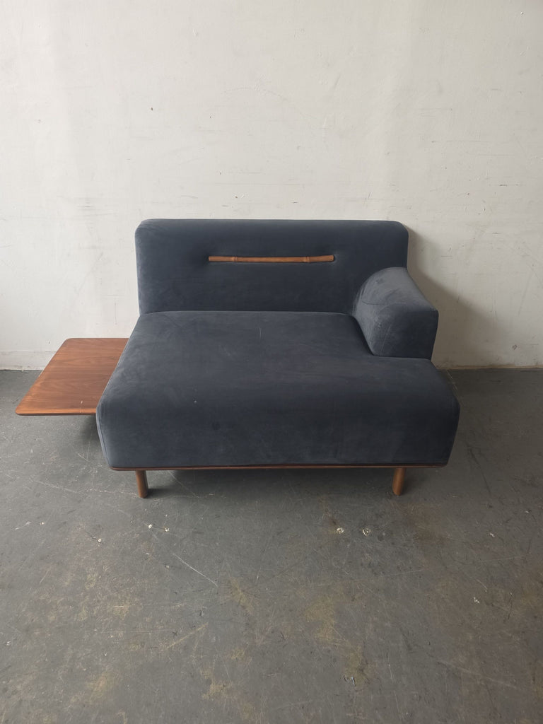 Sài Gòn Love Seat Sofa