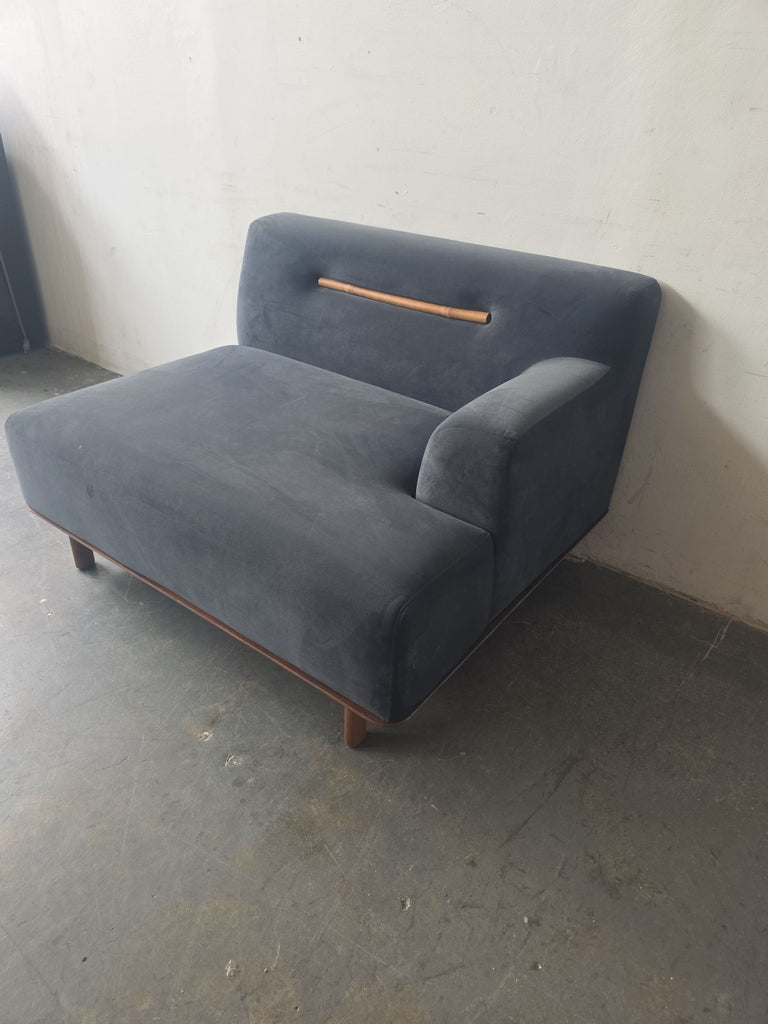 Sài Gòn Love Seat Sofa