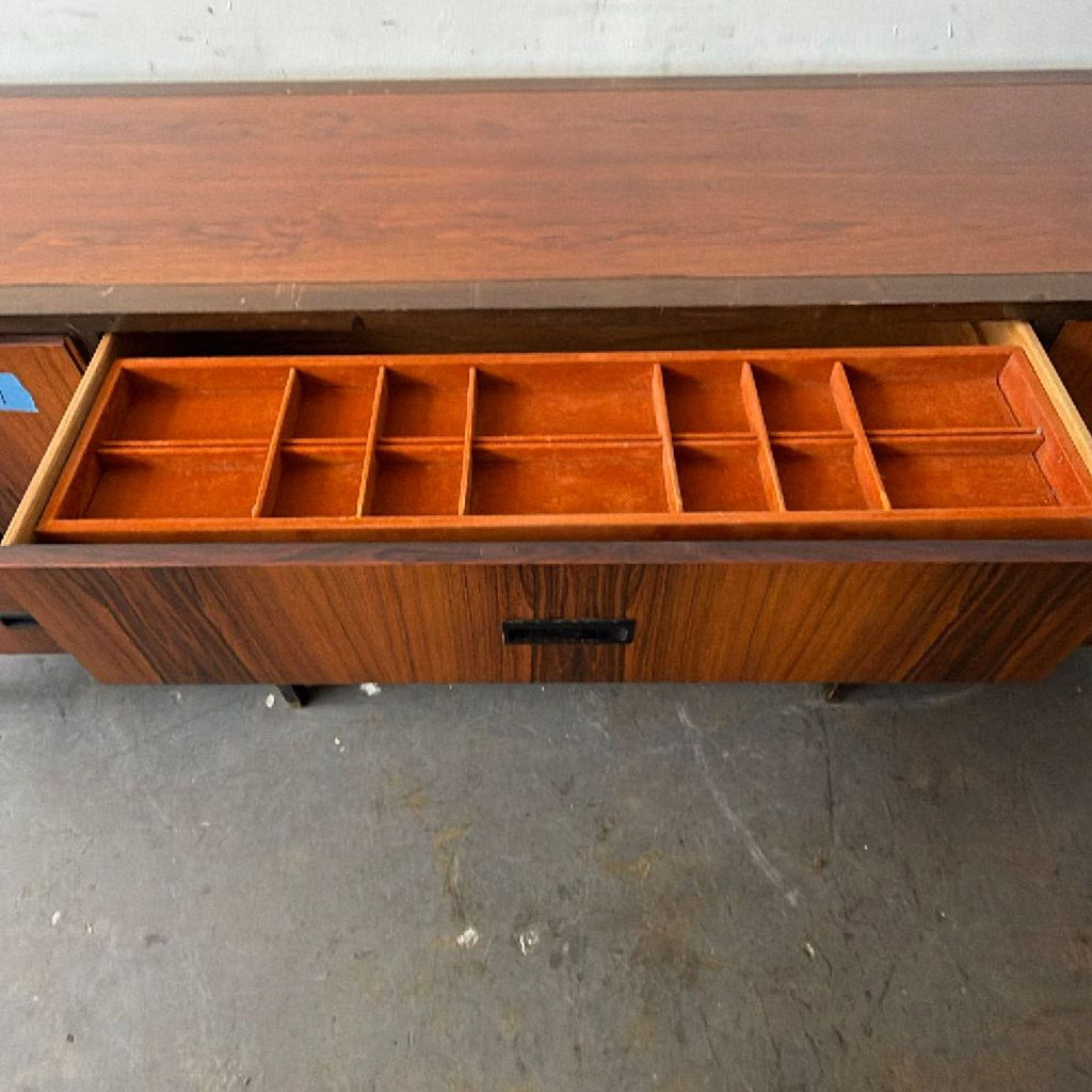 Harvey Probber Mid-Century Modern Sideboard & Credenza with Nine Drawers
