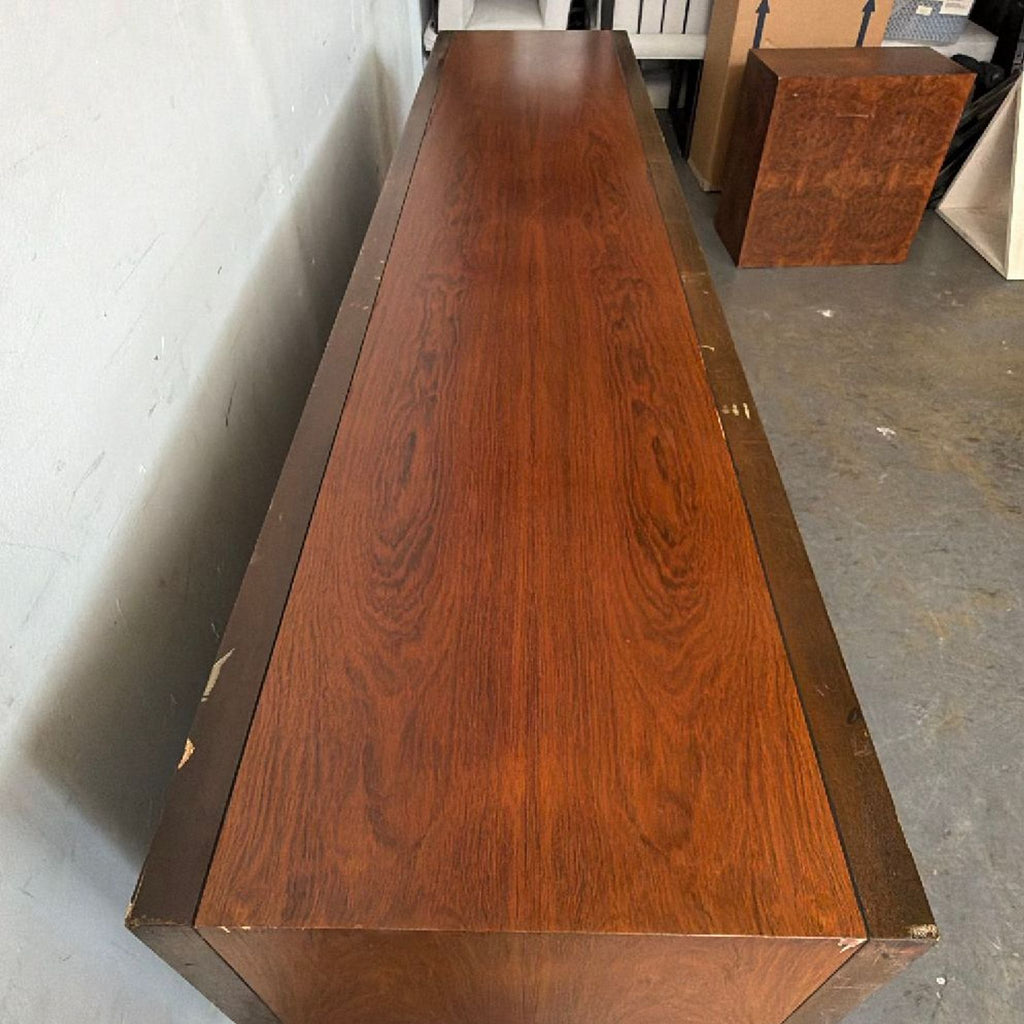 Harvey Probber Mid-Century Modern Sideboard & Credenza with Nine Drawers