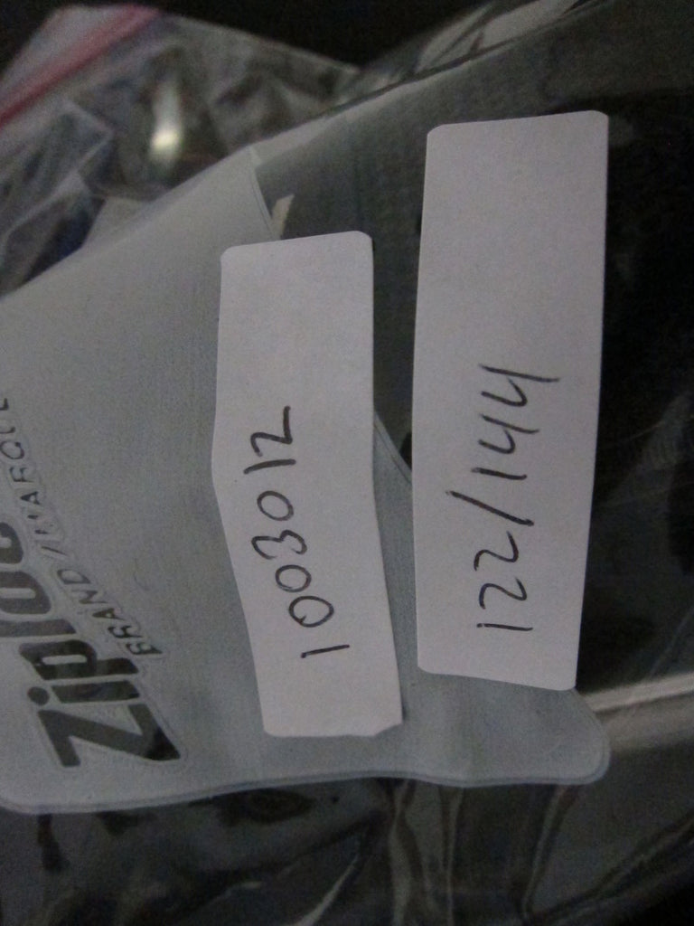 2. Plastic bag labeled with numbers, containing the GoPro Wrist Housing from the brand Reperch.