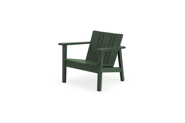 Certainly! However, it appears that the images or the full description for the item are missing in your message. Could you please provide either the images or the description of the chair? This way, I can create accurate and relevant alt texts for you.