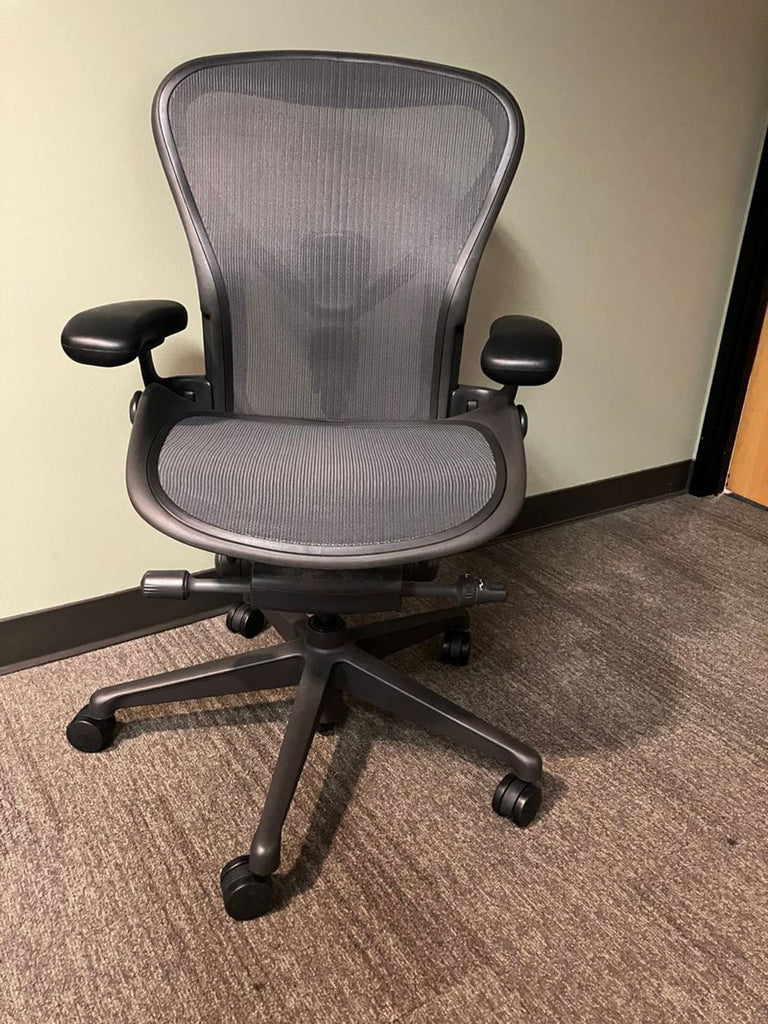Herman Miller Aeron office chair from 2016 shown in good condition, ergonomic design, category Chairs.  