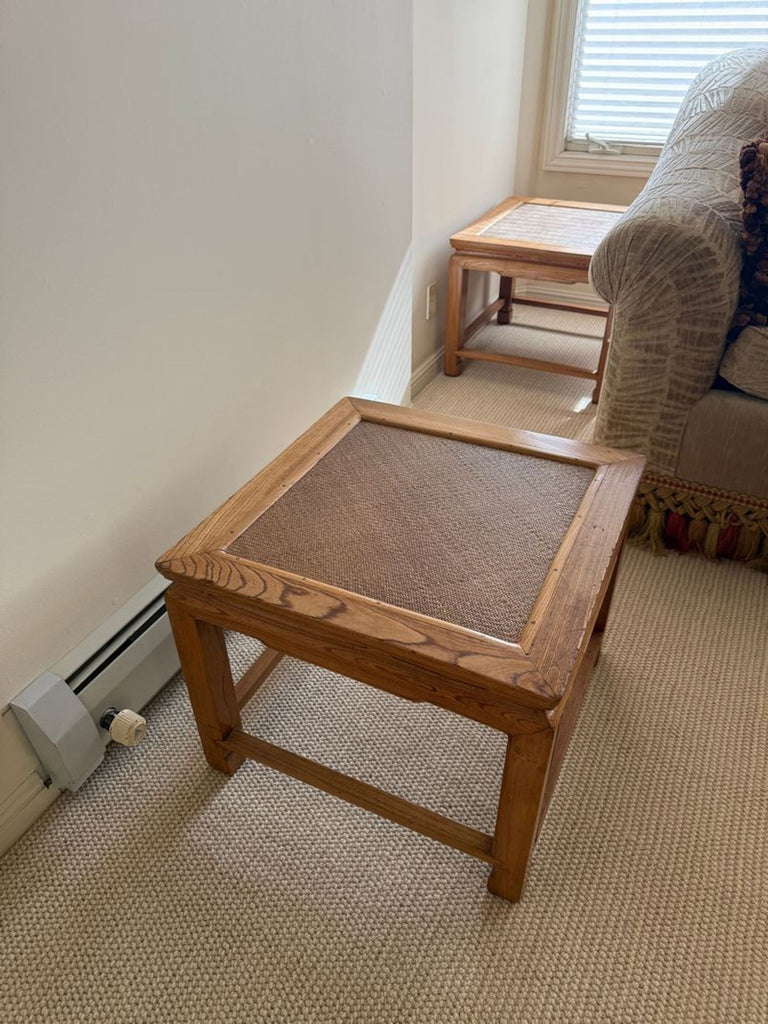 Certainly! However, it appears you haven't provided the images or their full description yet. Please upload the images or provide the full description of the coffee table so I can create accurate alt texts for you.