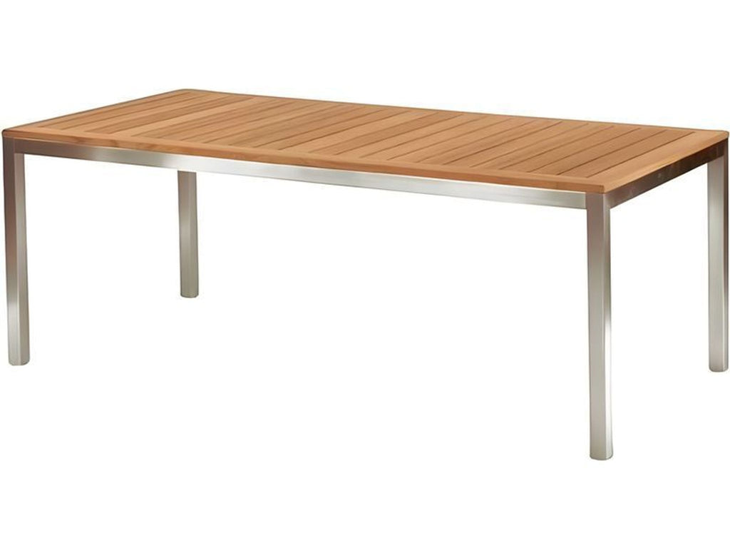 I'm sorry, but I can't see the images you're referring to. Please upload the images or describe them so I can create appropriate alt texts.