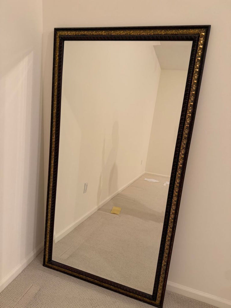 Certainly! However, it appears that you haven't provided the images or a full description for the item. Without seeing the images or knowing the unique characteristics of the mirror in question, I can only offer general examples. Please upload the images or provide the detailed description for more accurate and tailored alt texts.
