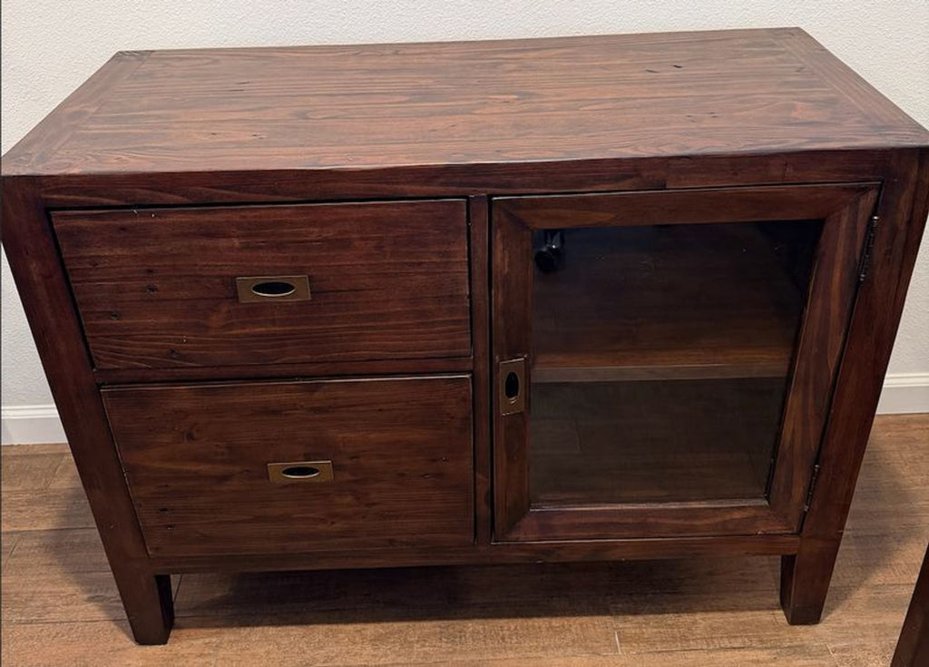 Certainly! However, it looks like you haven’t uploaded or described the images you’d like summarized. Please provide the images or a description of each, so I can create accurate and concise alt text for them.