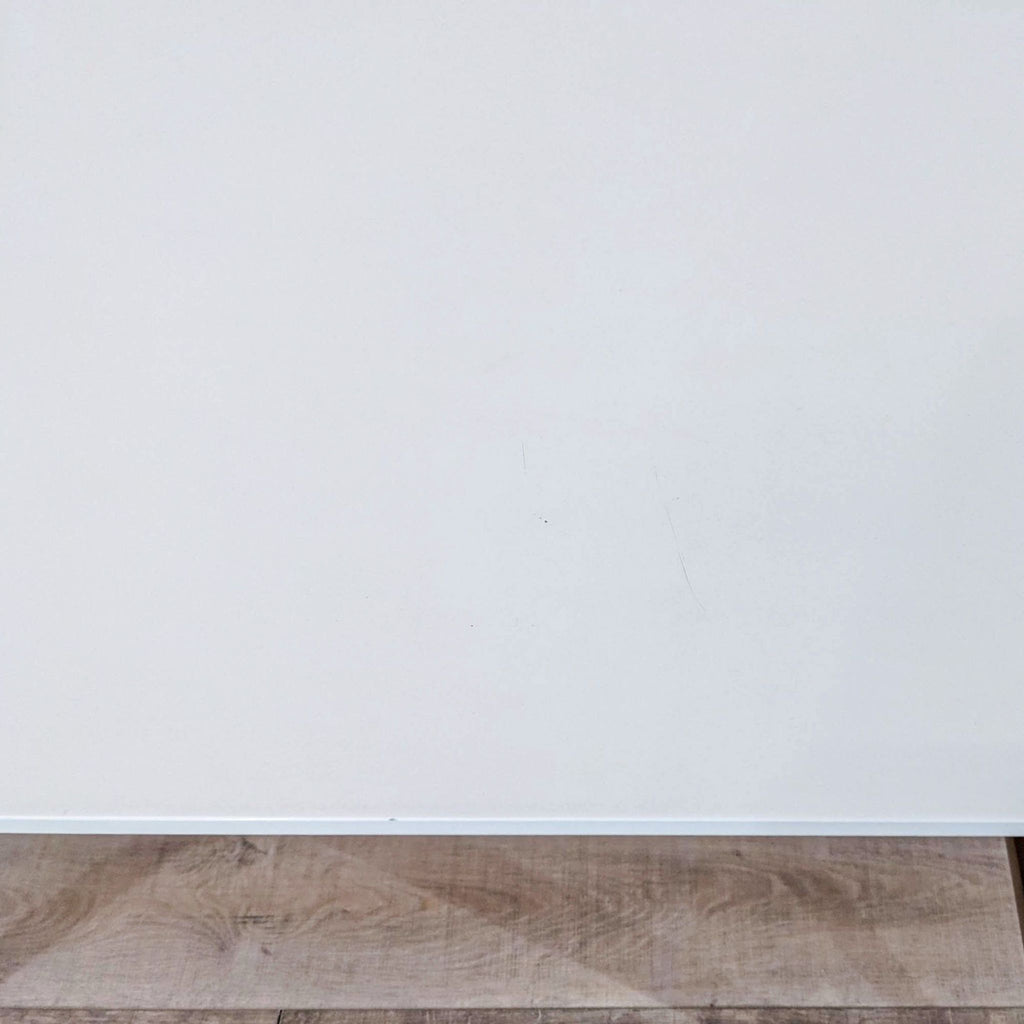 Modern Desk With Wood Drawer