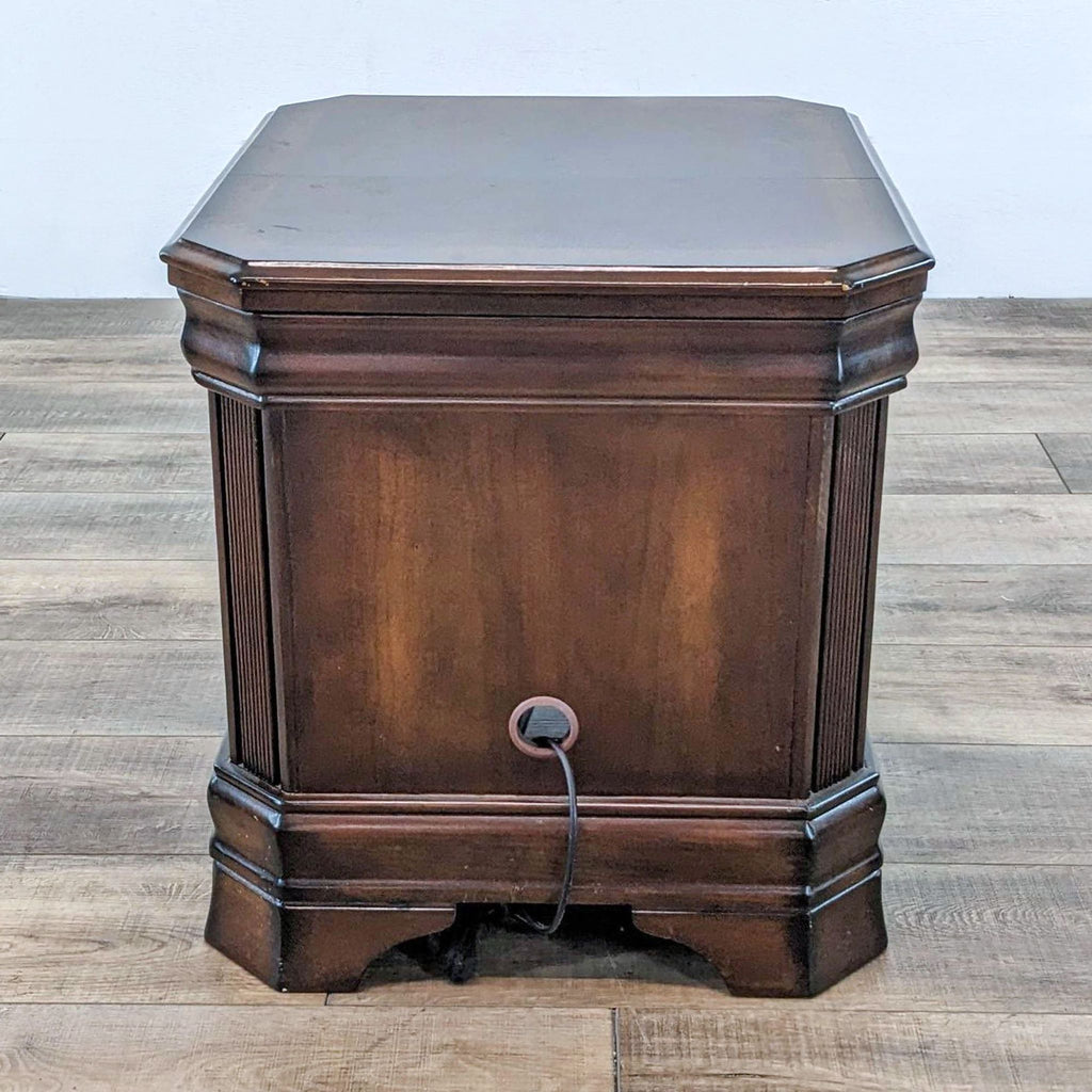 Expandable Top Nightstand