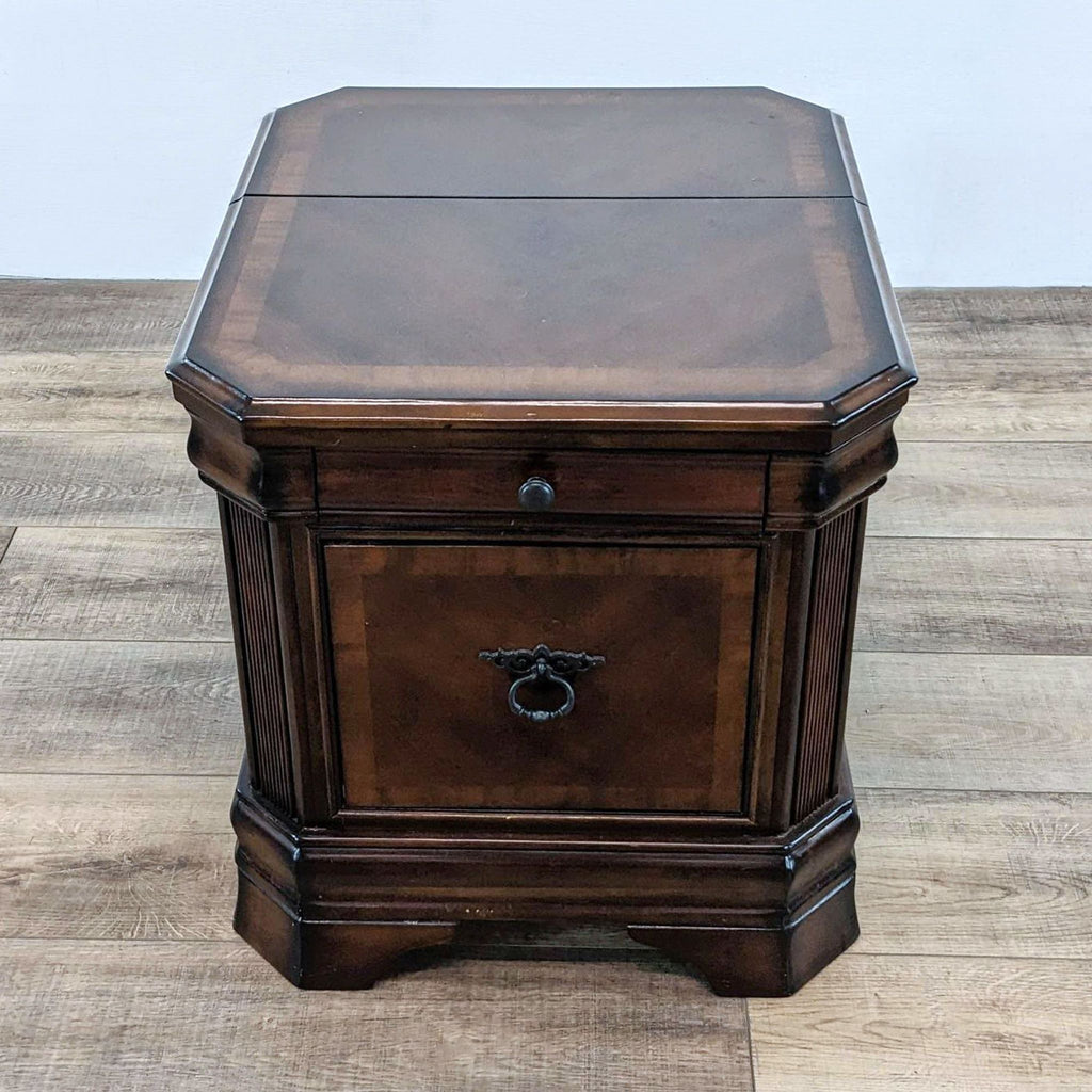 Expandable Top Nightstand