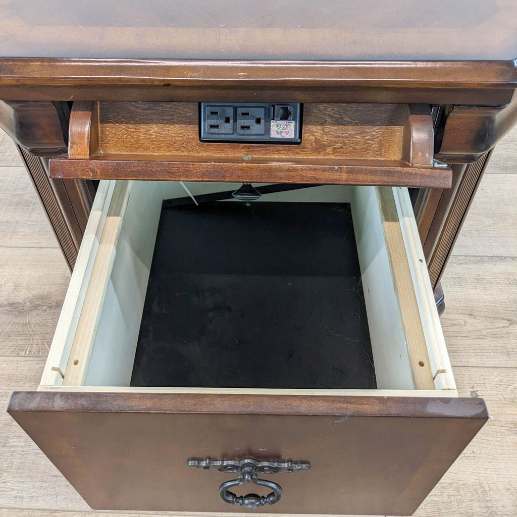 Expandable Top Nightstand