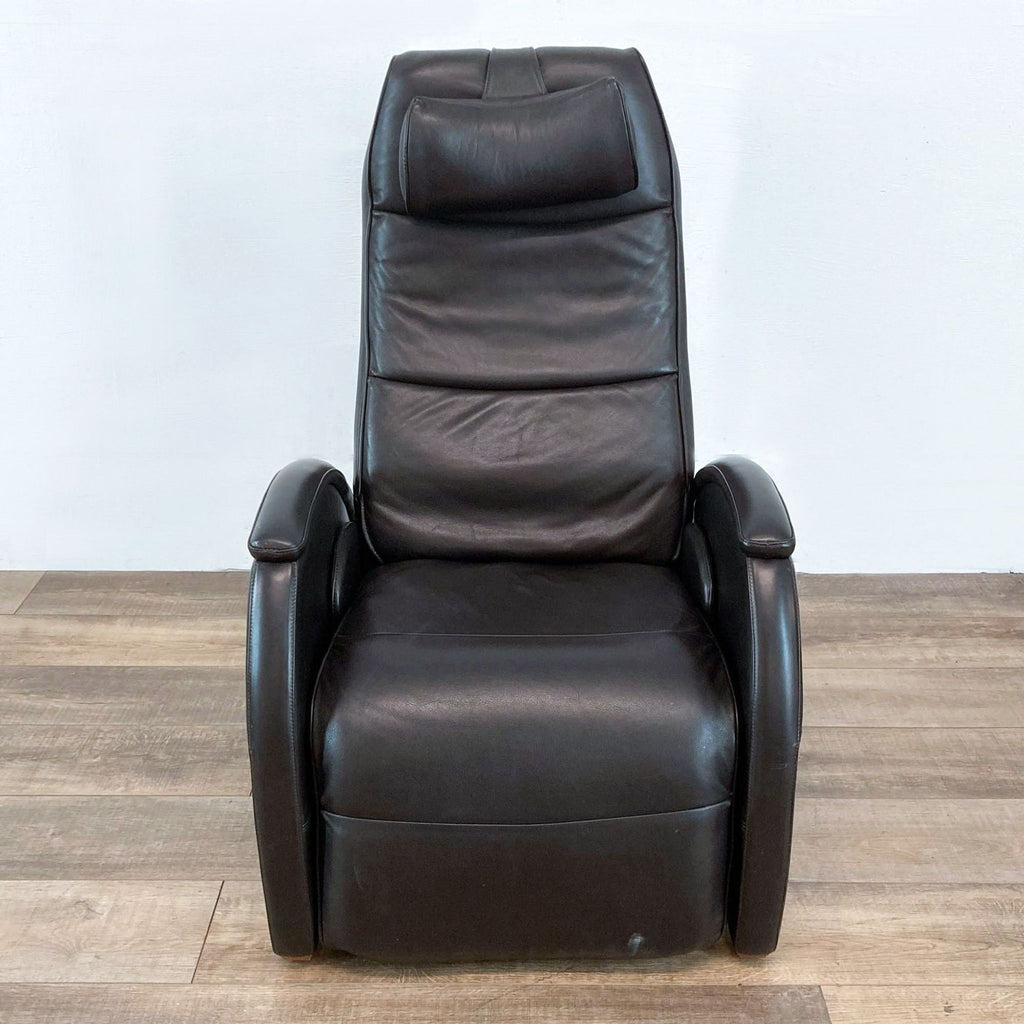 Front view of the Savoie 3.0 Zero Gravity recliner by Relax the Back in black leather.