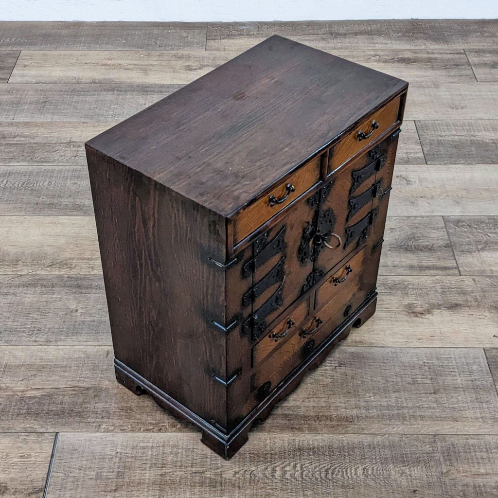 Side view of Reperch end table highlighting wood finish.