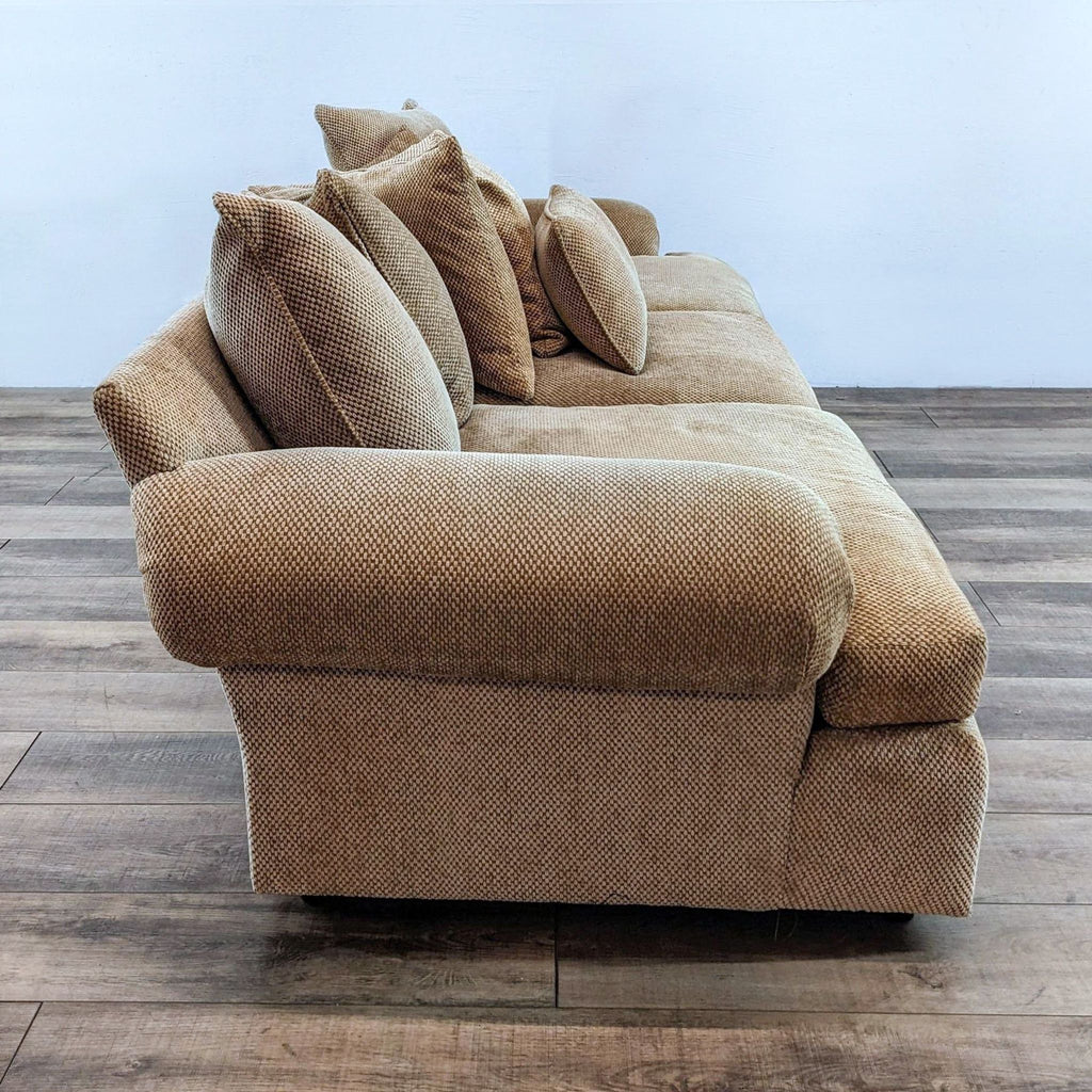 Hickory White 3-seat Sofa