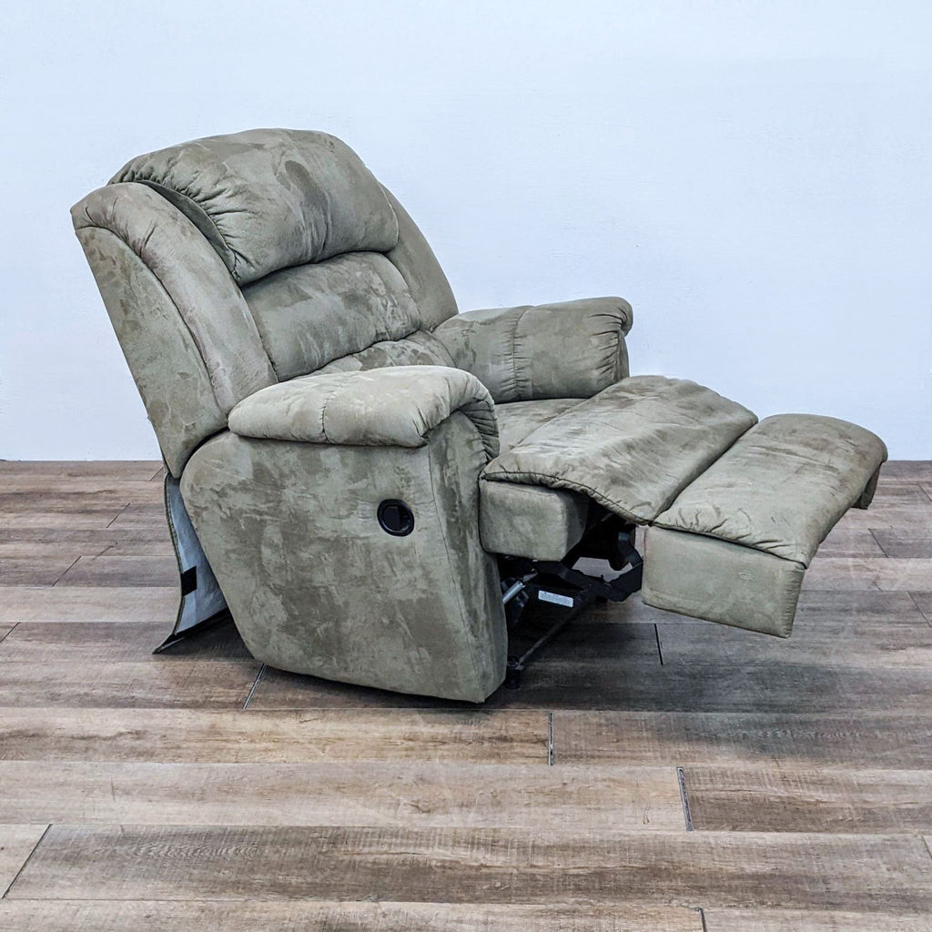 Side view of a La-Z-Boy lounge recliner with extended footrest.