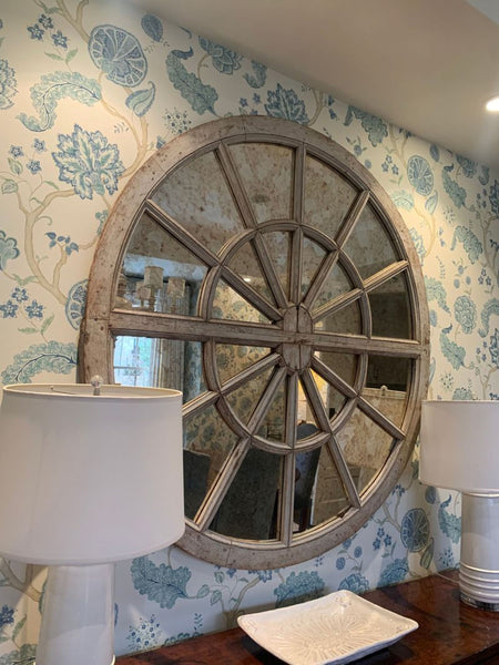 I'm sorry, but I don't see any images attached. Please upload the images, and I'll provide the requested alt texts.