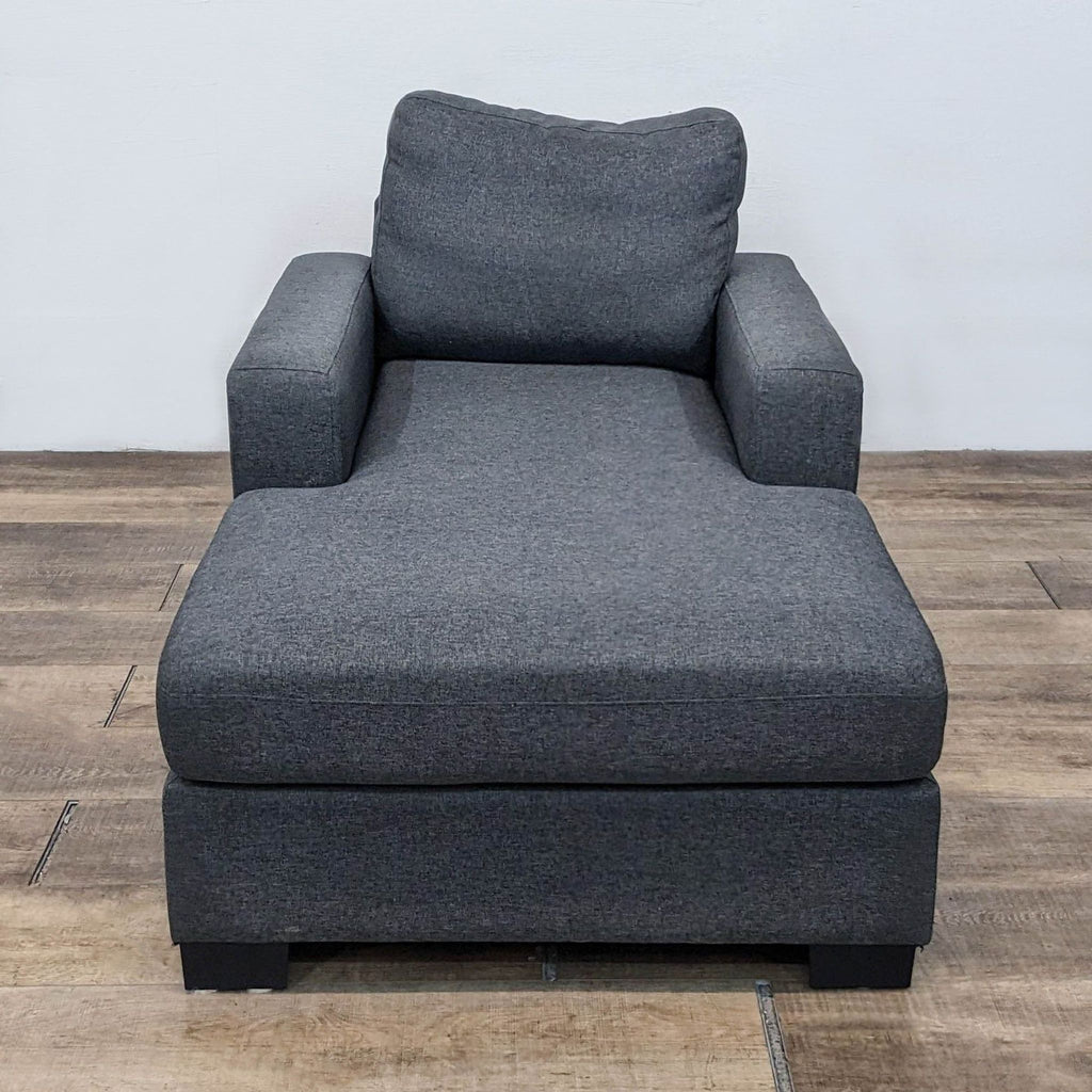 Contemporary Upholstered Chaise Lounge