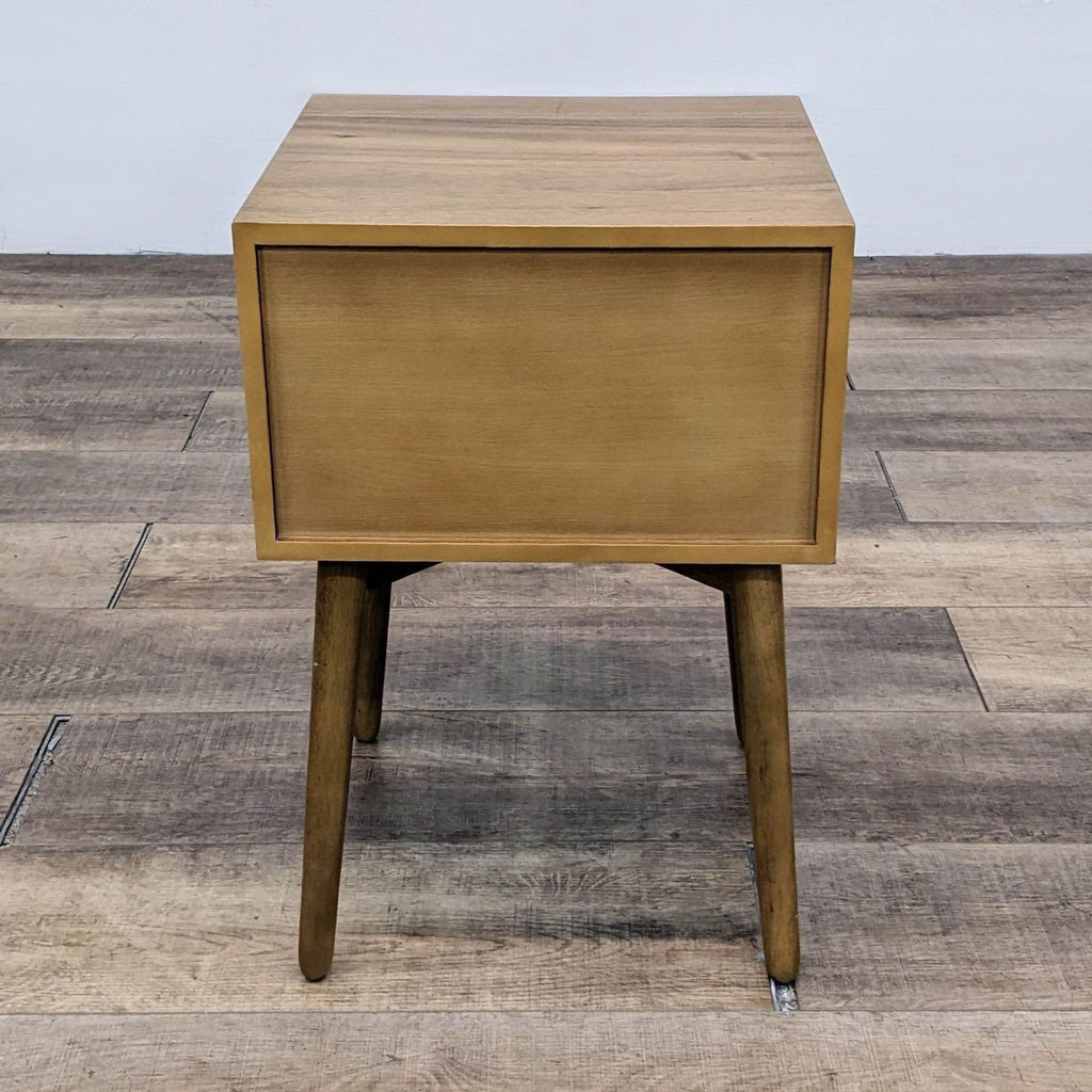 Side profile of Reperch End Table with clean lines and minimalist design.