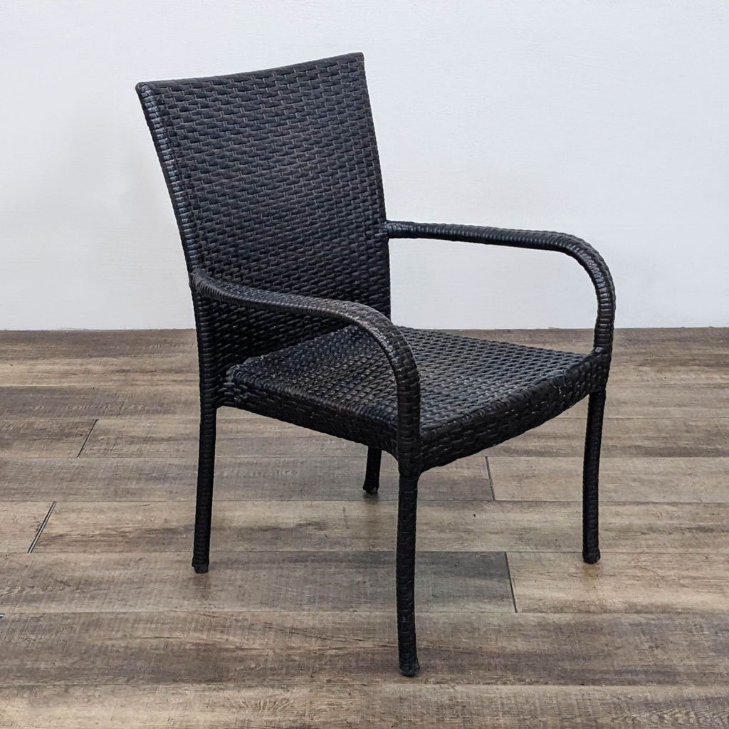 Contemporary Three-Piece Set