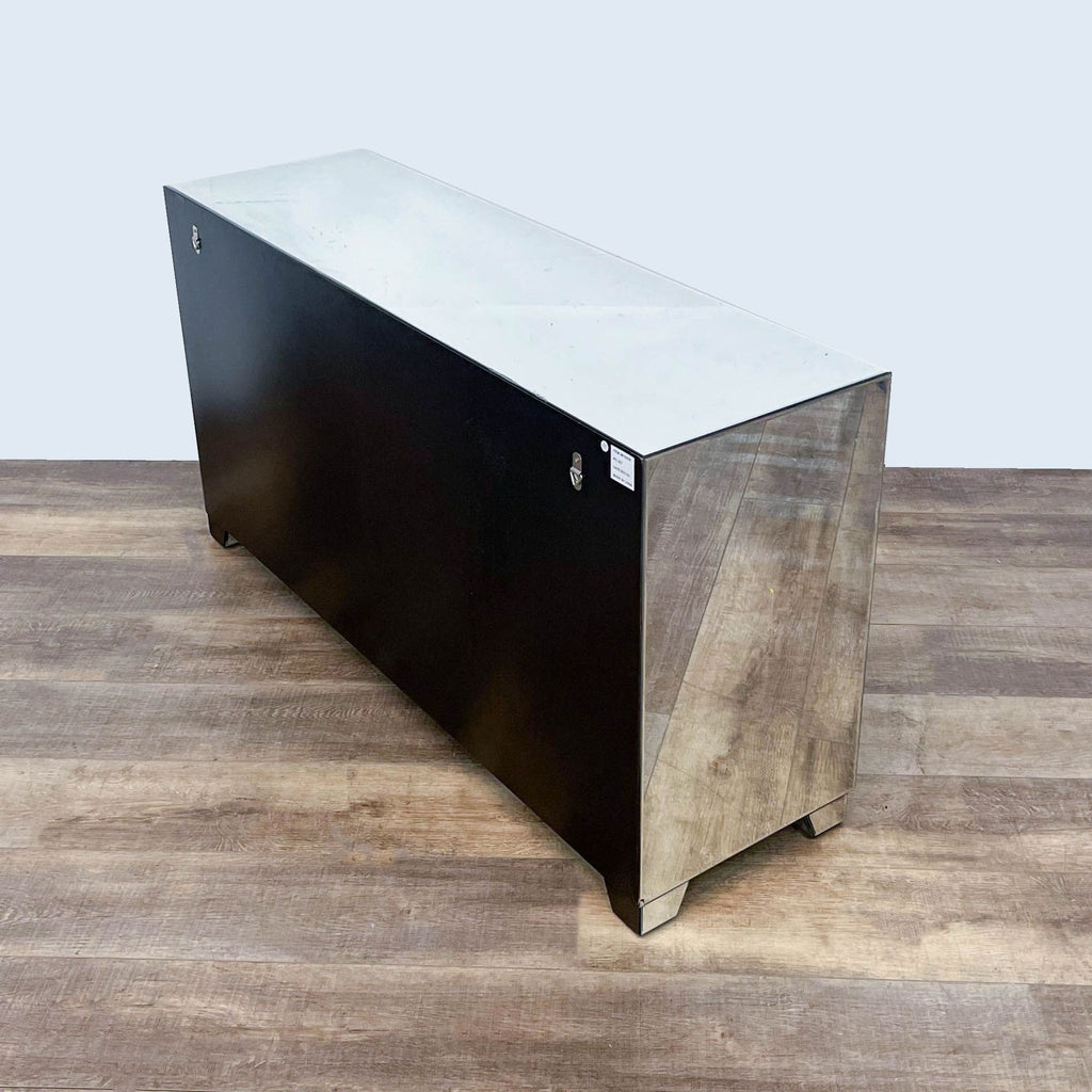 Modern 6-Drawer Mirrored Dresser