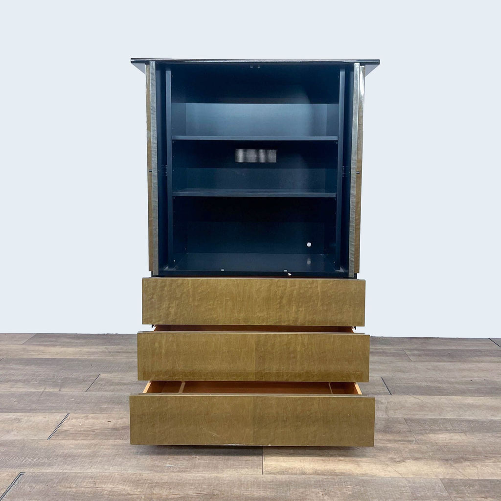 Reperch dresser in burl veneer, featuring an upper cabinet with shelves and drawers.