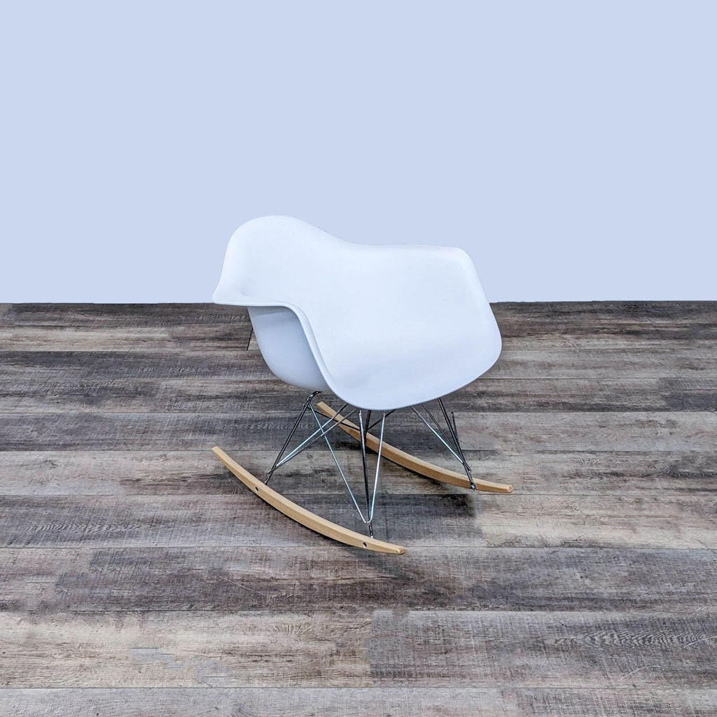 Modern Bucket Rocker