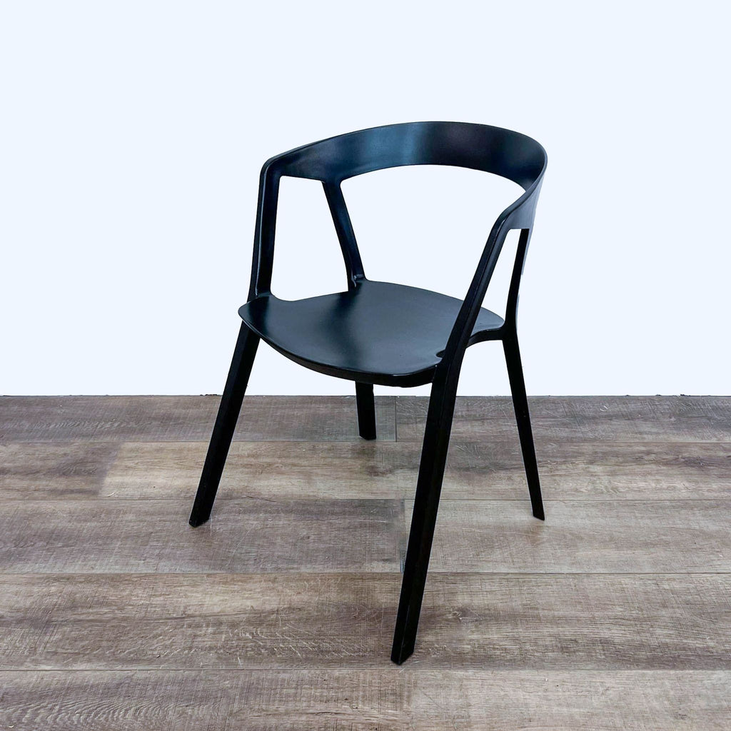 Rove Concepts Compas Chair