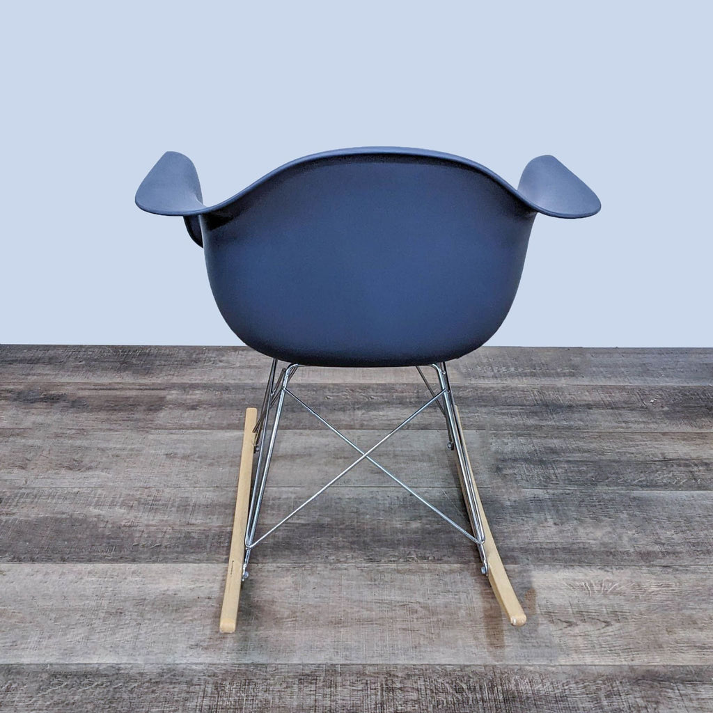 Modern Bucket Rocker