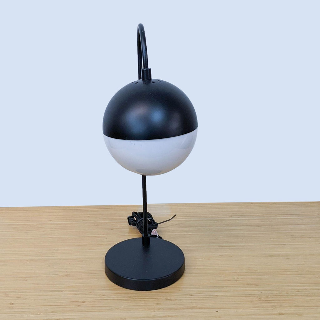 Safavieh Cappi Table Lamp