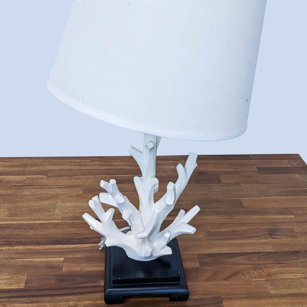 Modern Coral Shaped Table Lamp