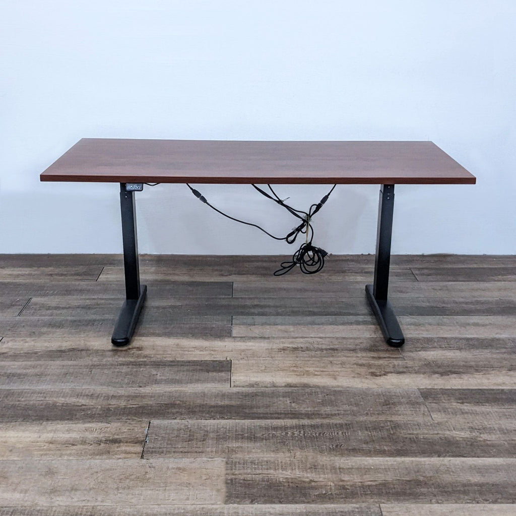 Sit/Stand Adjustable Desk