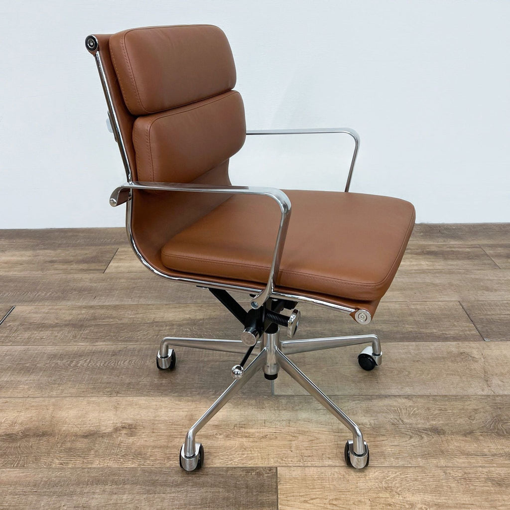 Laura Furniture Soho Padded Management Chair