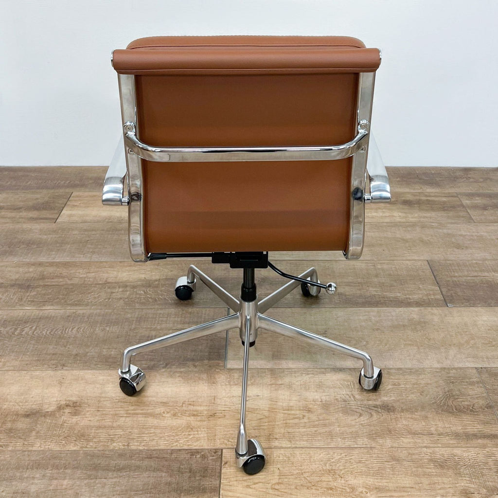 Laura Furniture Soho Padded Management Chair