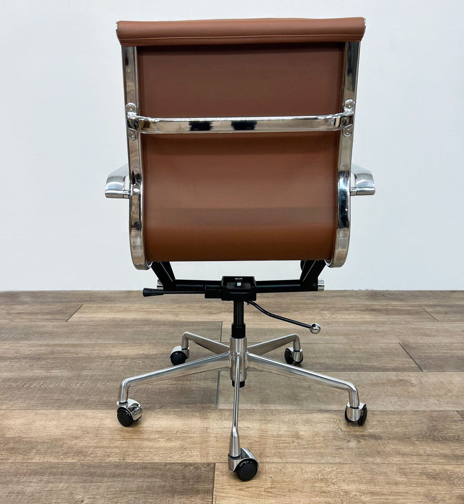 Laura Furniture Soho Padded Management Chair