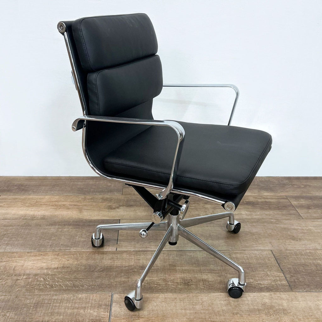 Laura Furniture Soho Padded Management Chair