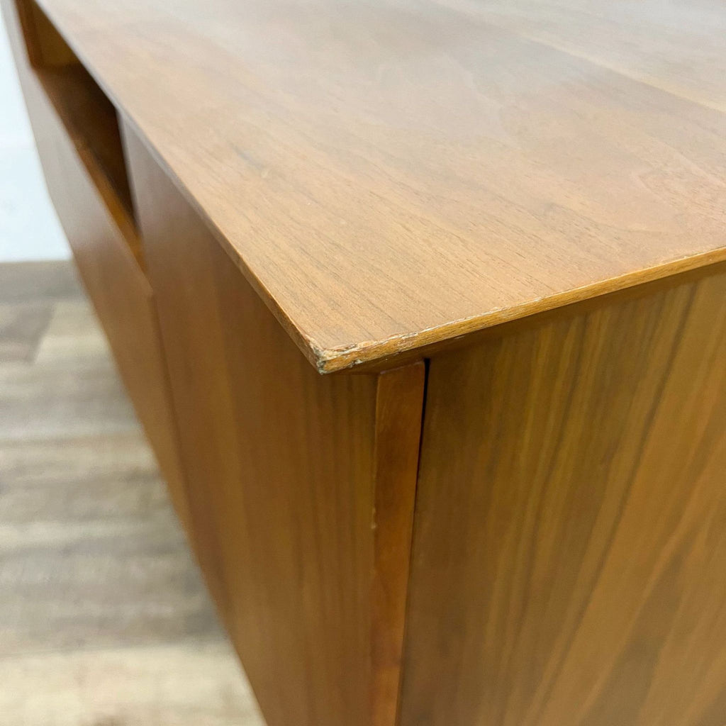 Mid-Century Modern Wood Credenza/Sideboard
