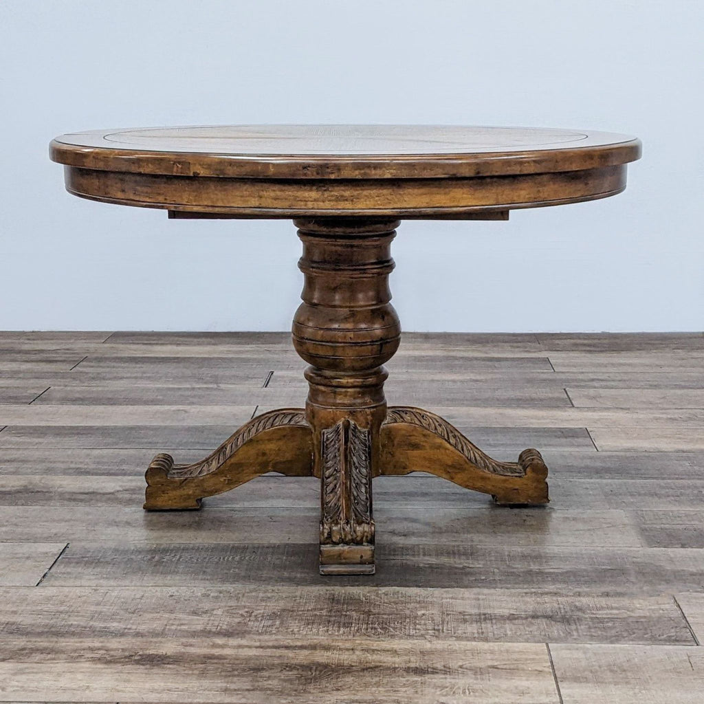 Traditional Expandable Dining Table