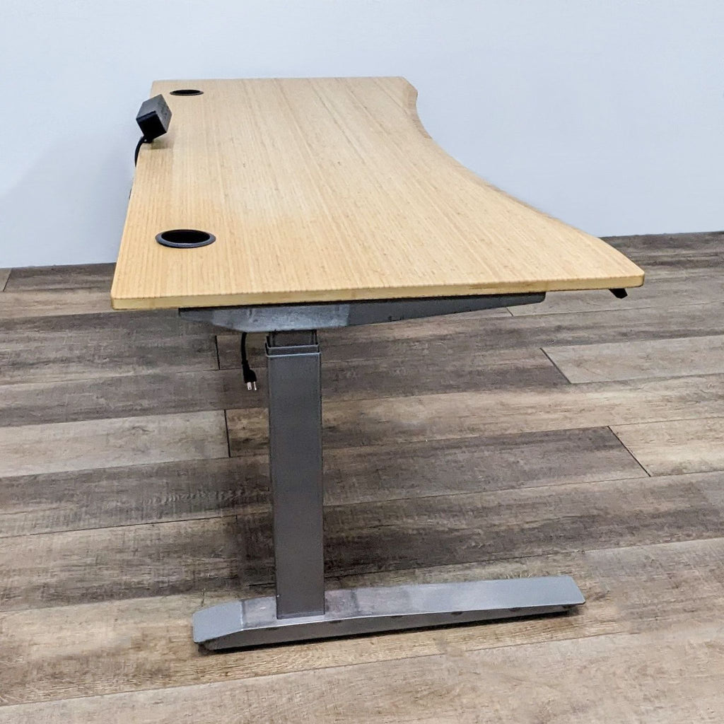 Jarvis Large Curved Front Sit Stand Desk