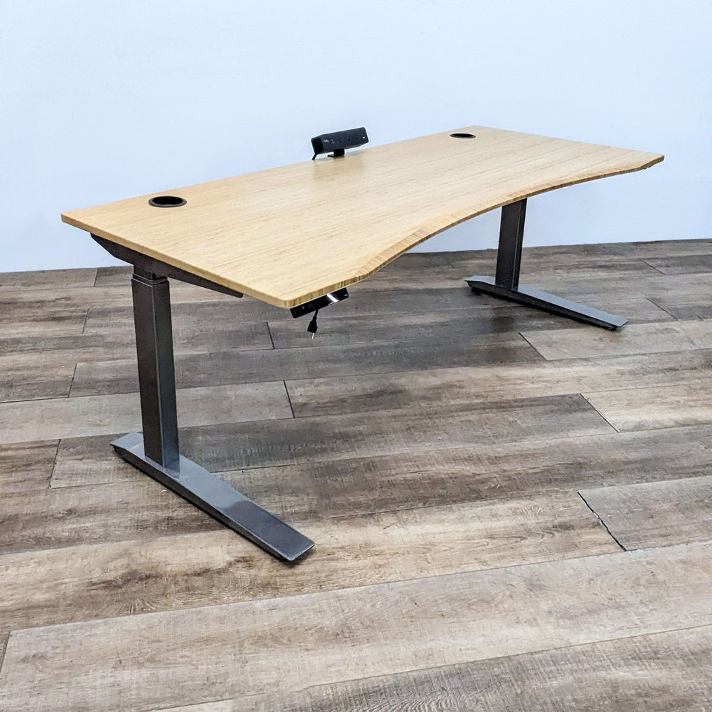 Jarvis Large Curved Front Sit Stand Desk