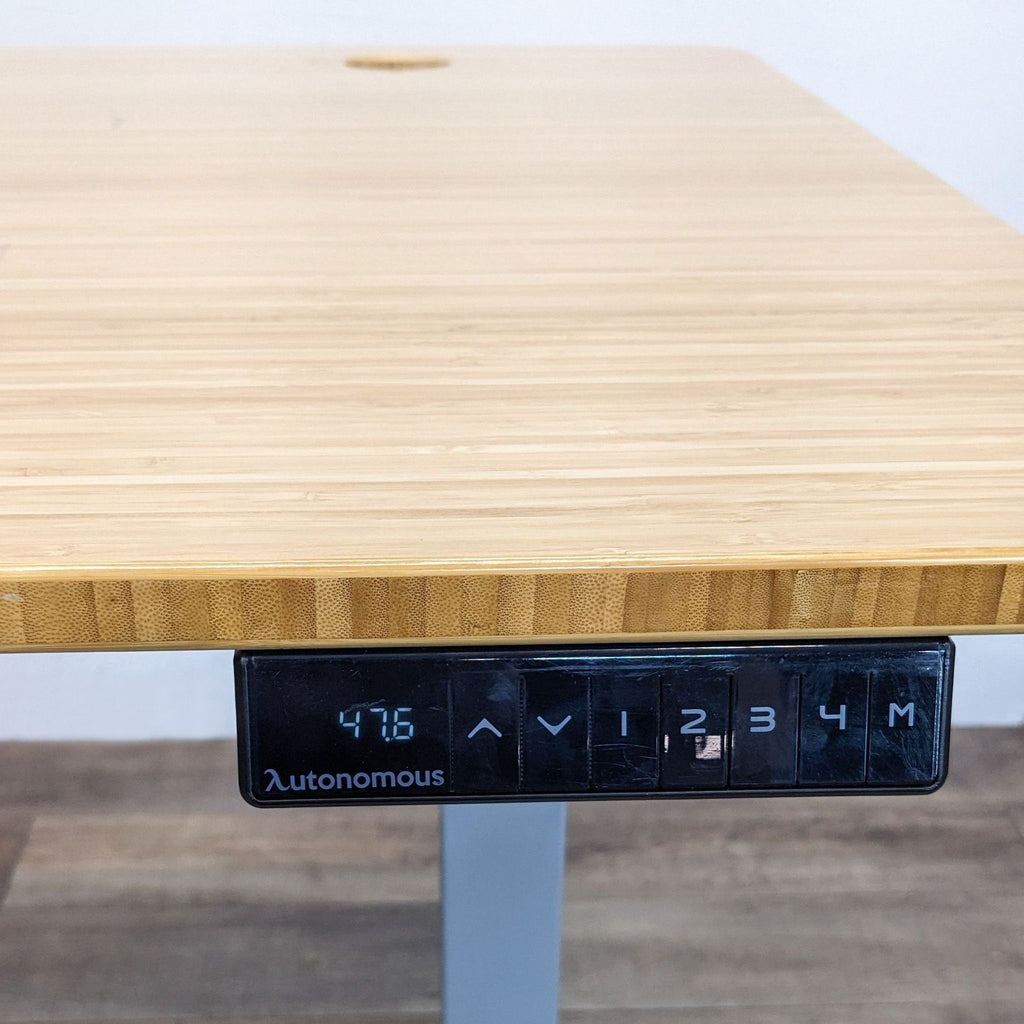 Autonomous Adjustable Sit Stand Desk