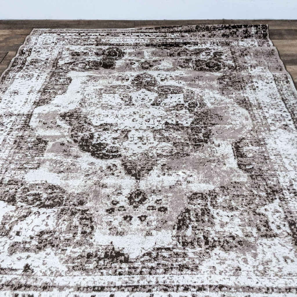 Unique Loom Sofia 6x9 Area Rug