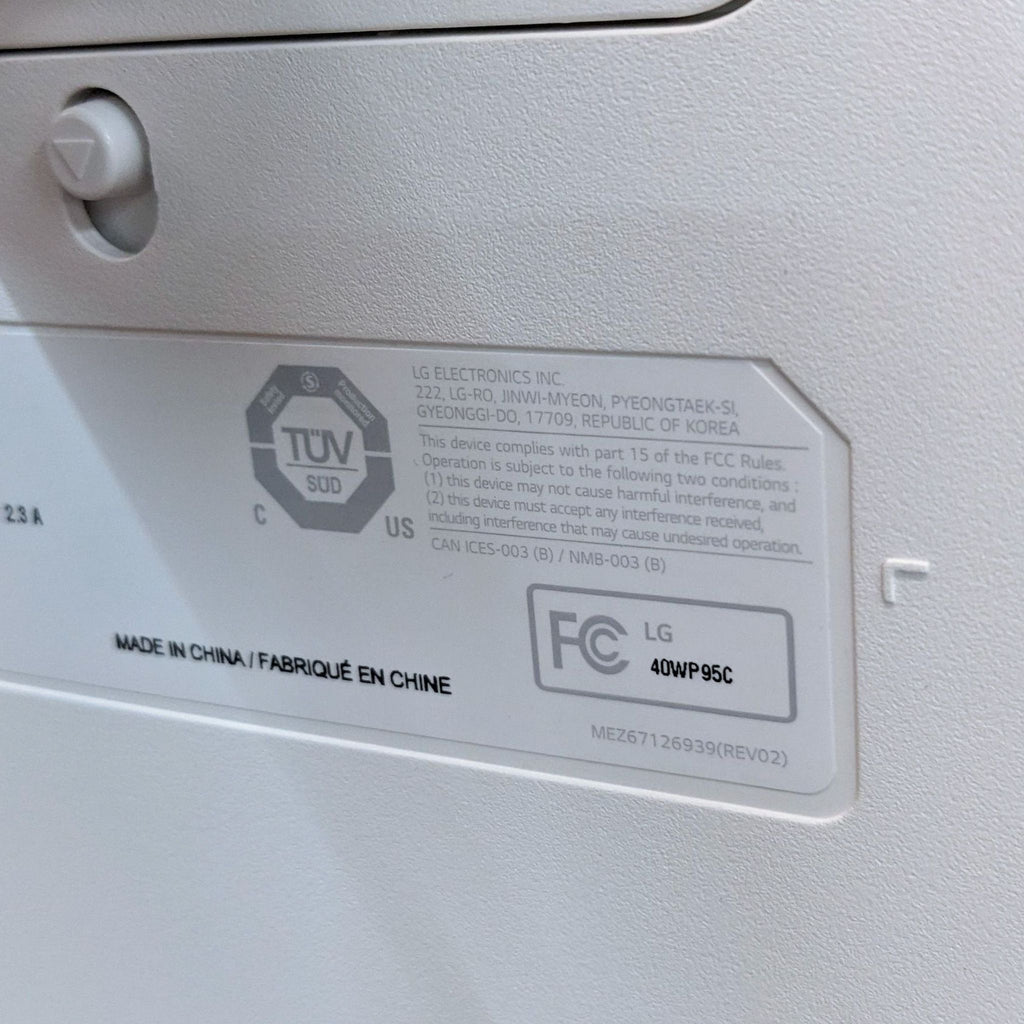 LG UltraWide Monitor 40WP95C