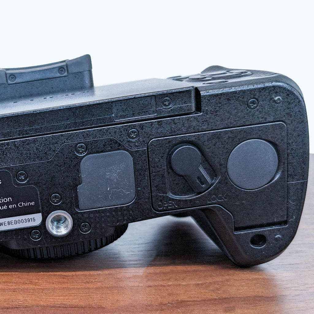 Panasonic Lumix DMC-G85 Digital Camera